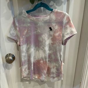 Abercrombie and fitch girls 9-10 Daughter changing out clothes